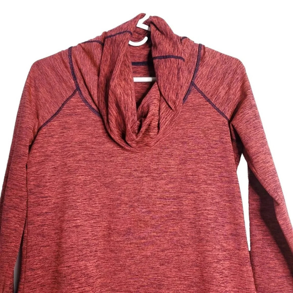 Reebok Playwarm Sport Yoga Shirt Size Medium Cowl Neck Long Sleeve Thumb holes - Picture 2 of 10